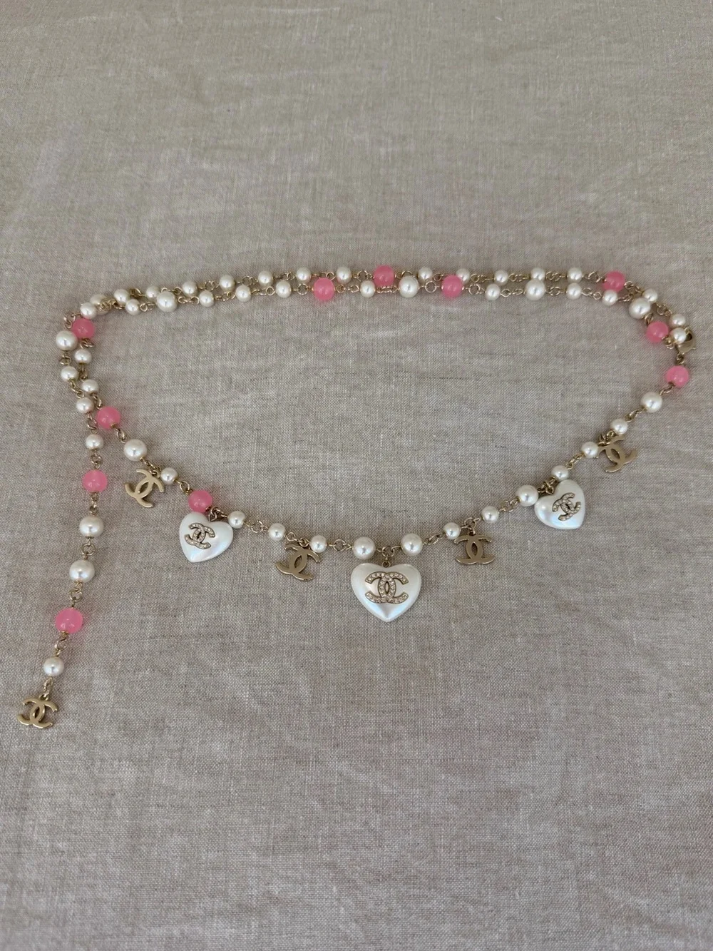 CHANEL Pink and White Pearl Heart Charm Belt